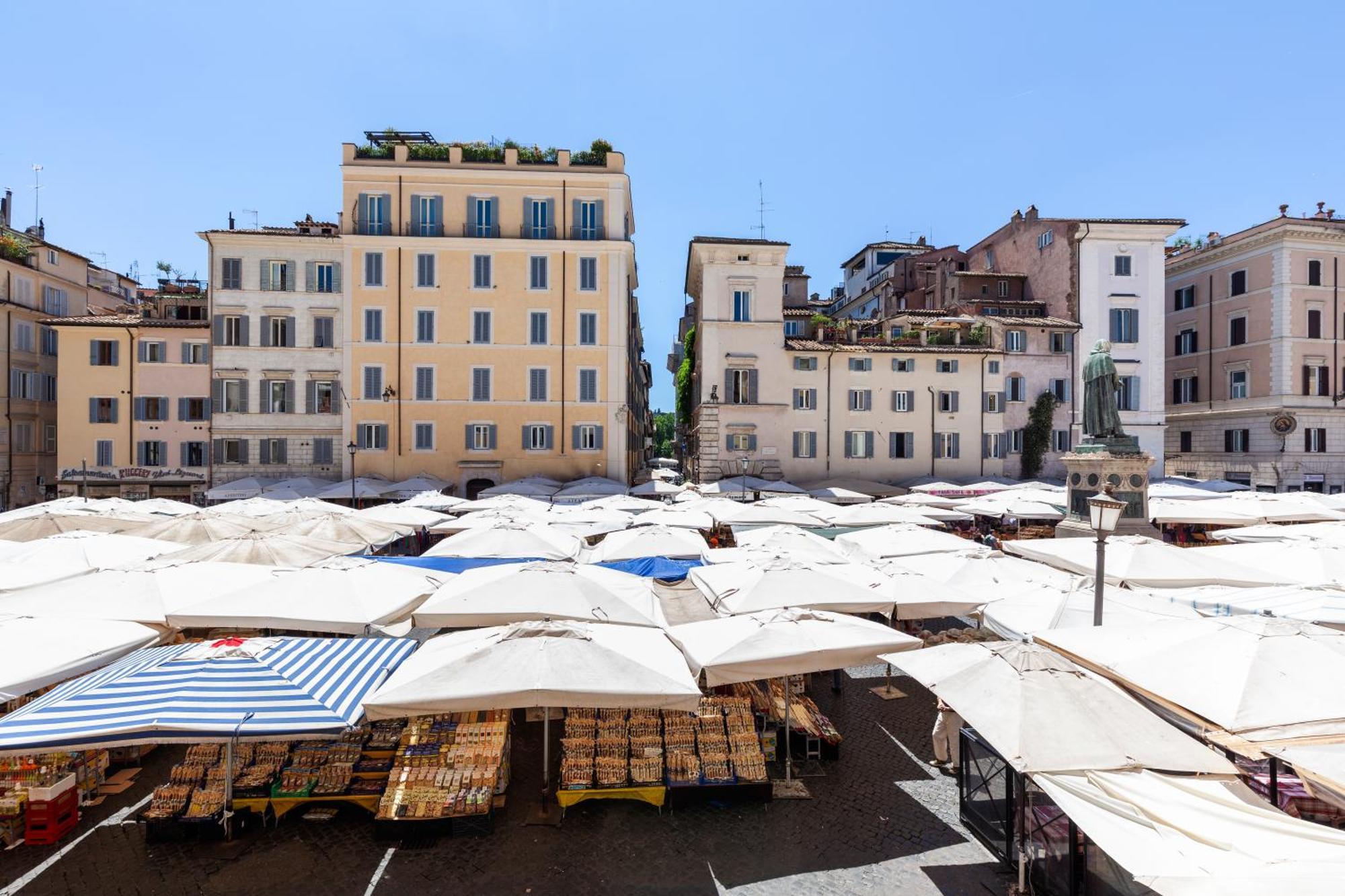 Апартаменты Campo Dei Fiori Elite Luxury For 10 Guests Рим Экстерьер фото